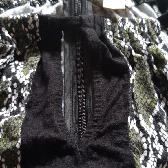 MICHAEL Kors Top 101 - Picture 4 of 5